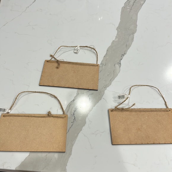 Home Signs - Picture 5 of 6